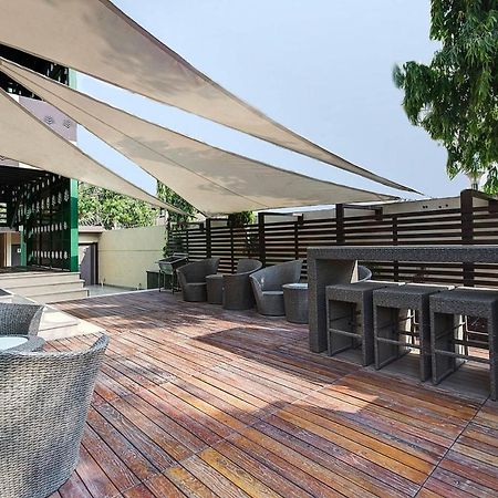 The Palm Spring A Boutique Hotel Naraina New Delhi Bagian luar foto